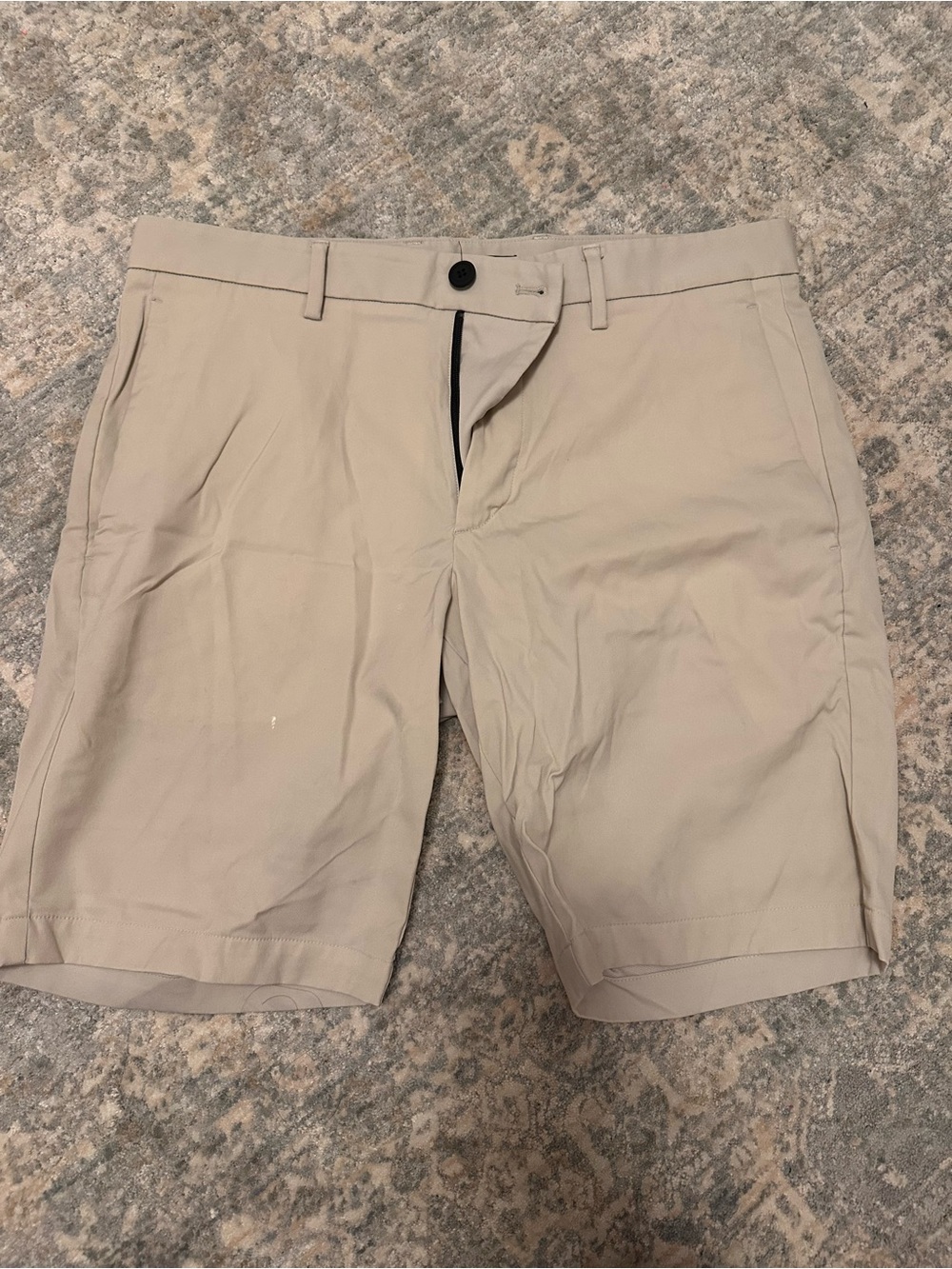 Theory Men's Casual Stretch Chino Shorts in Light Khaki